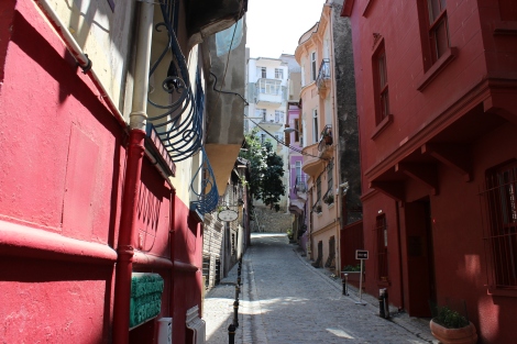 The tiny cobbled streets of Beyoglu.